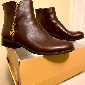 Brown Ladies leather MK boots - Sz 9.5